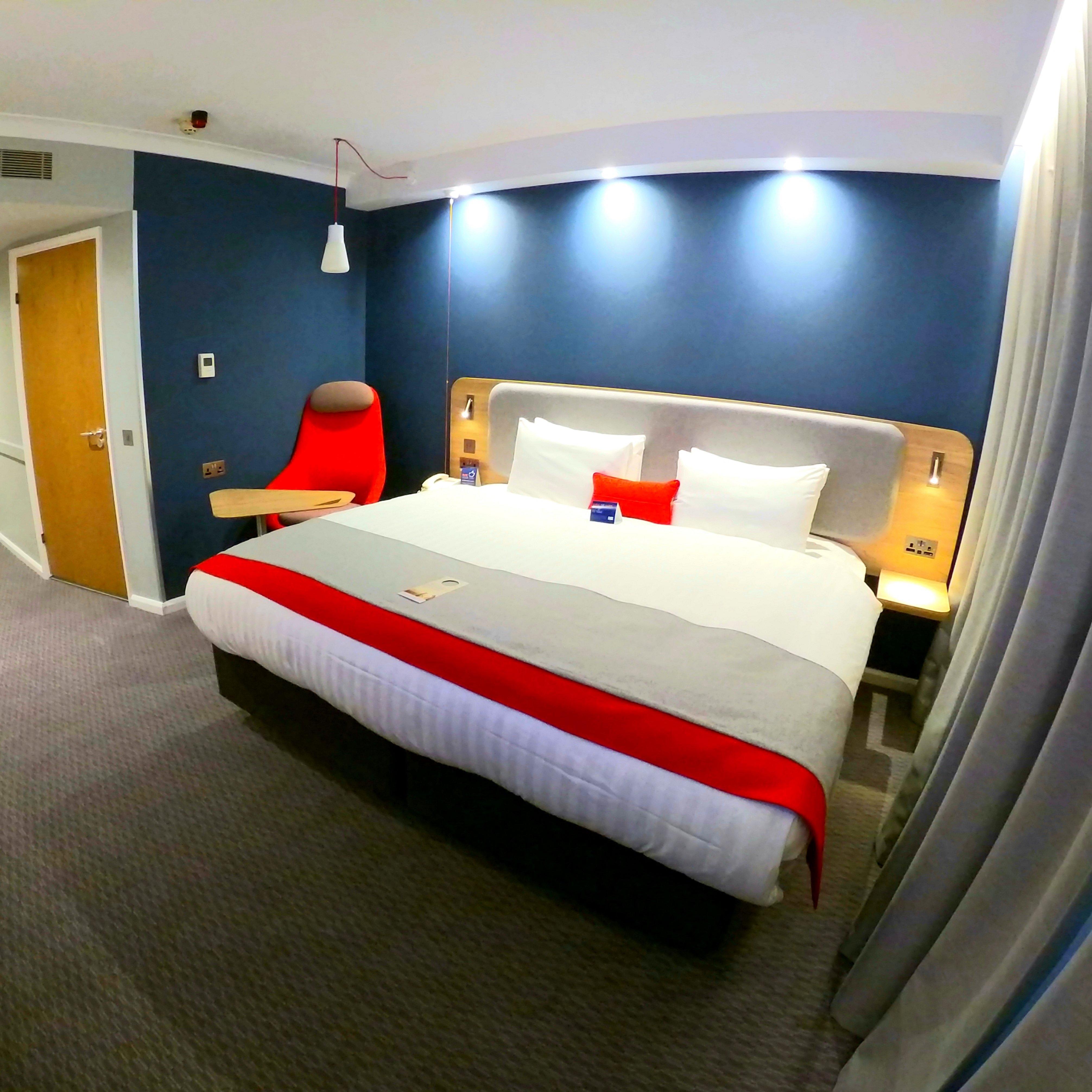 Holiday Inn Express London Stratford By Ihg Bagian luar foto